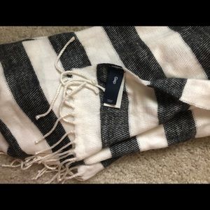 GAP oversized scarf